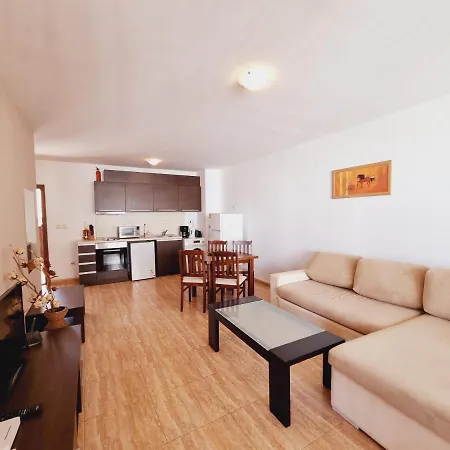 Апартамент Complex Свети Влас